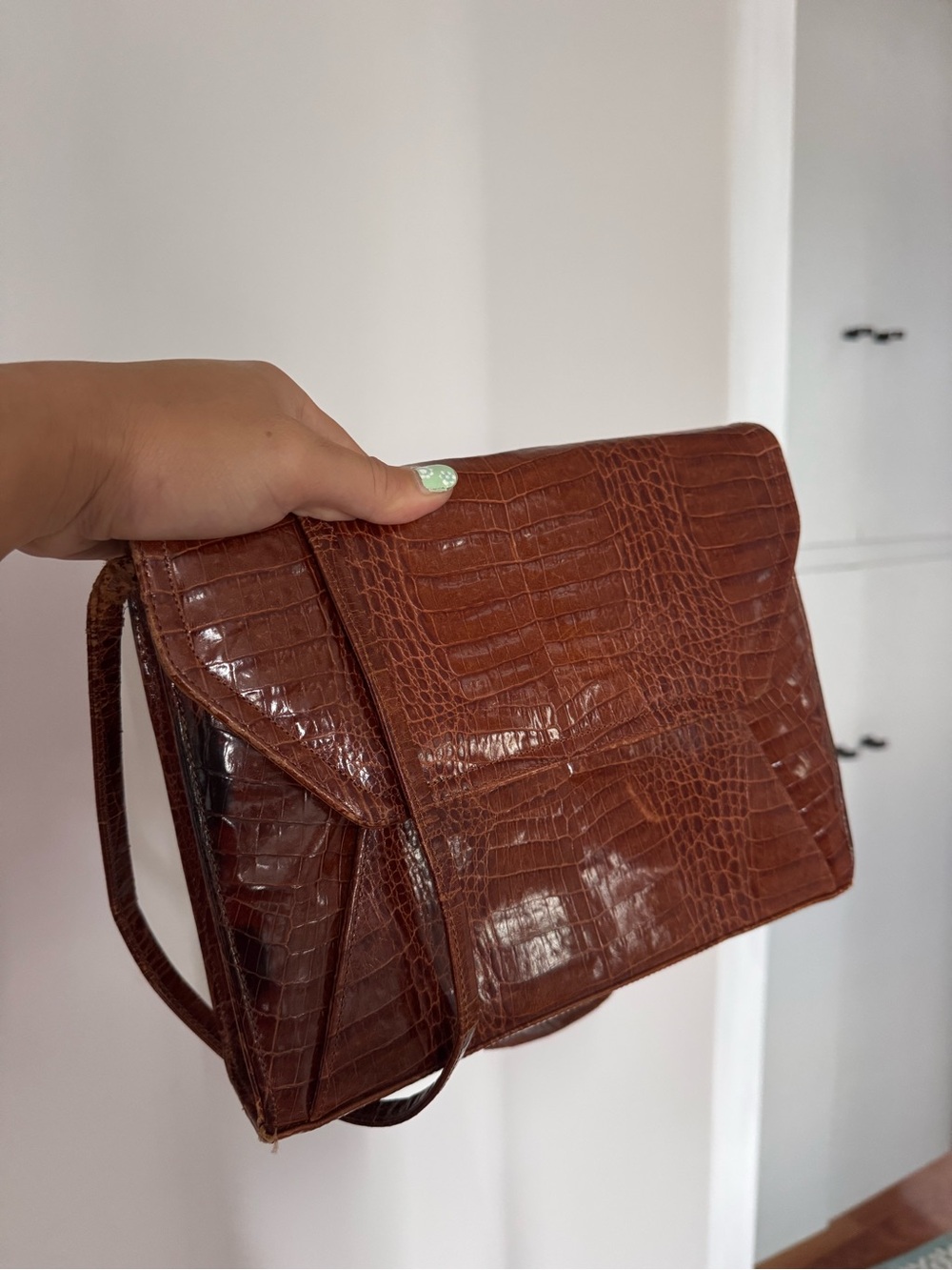 Vintage Frenchy of California Croc-Embossed Brown Shoulder Bag - Picture 3 of 6